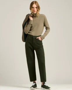 BEIGE CASHMERE TURTLENECK SWEATER