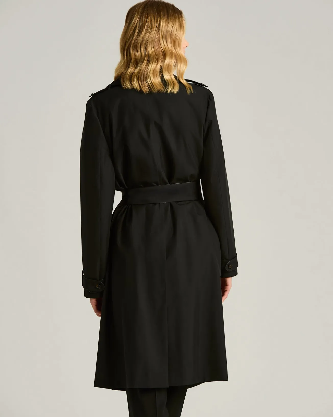 BLACK SILK SATIN OVERCOAT WITH CALFSKIN DETAILS