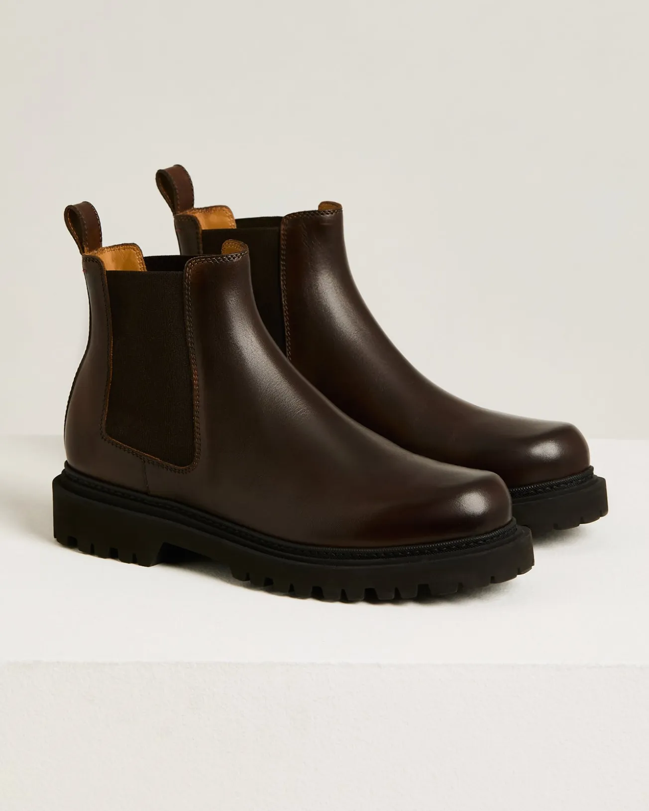 BROWN CALFSKIN CHELSEA BOOT LEATHER SOLE