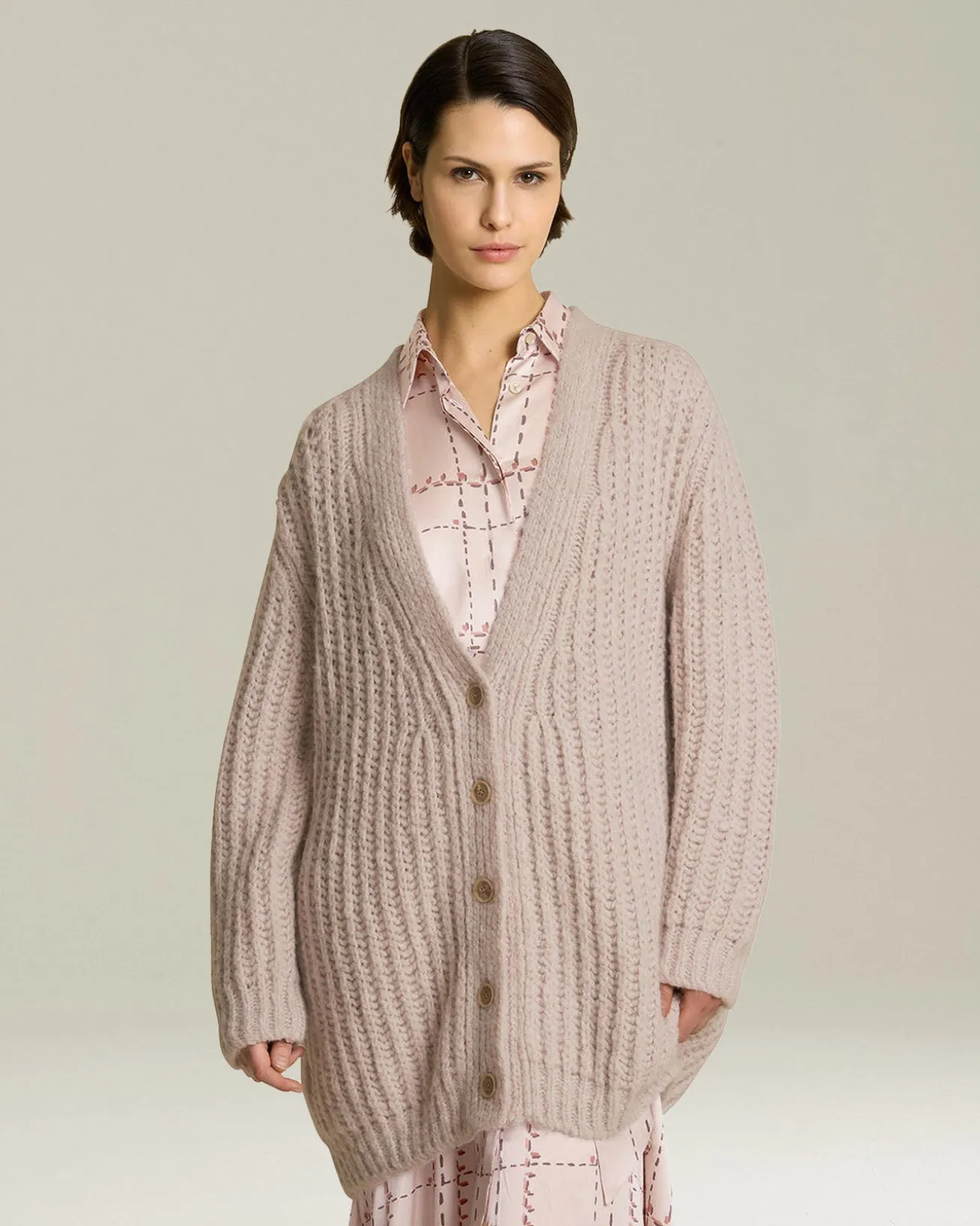 CASHMERE AND SILK RIBBED CARDIGAN