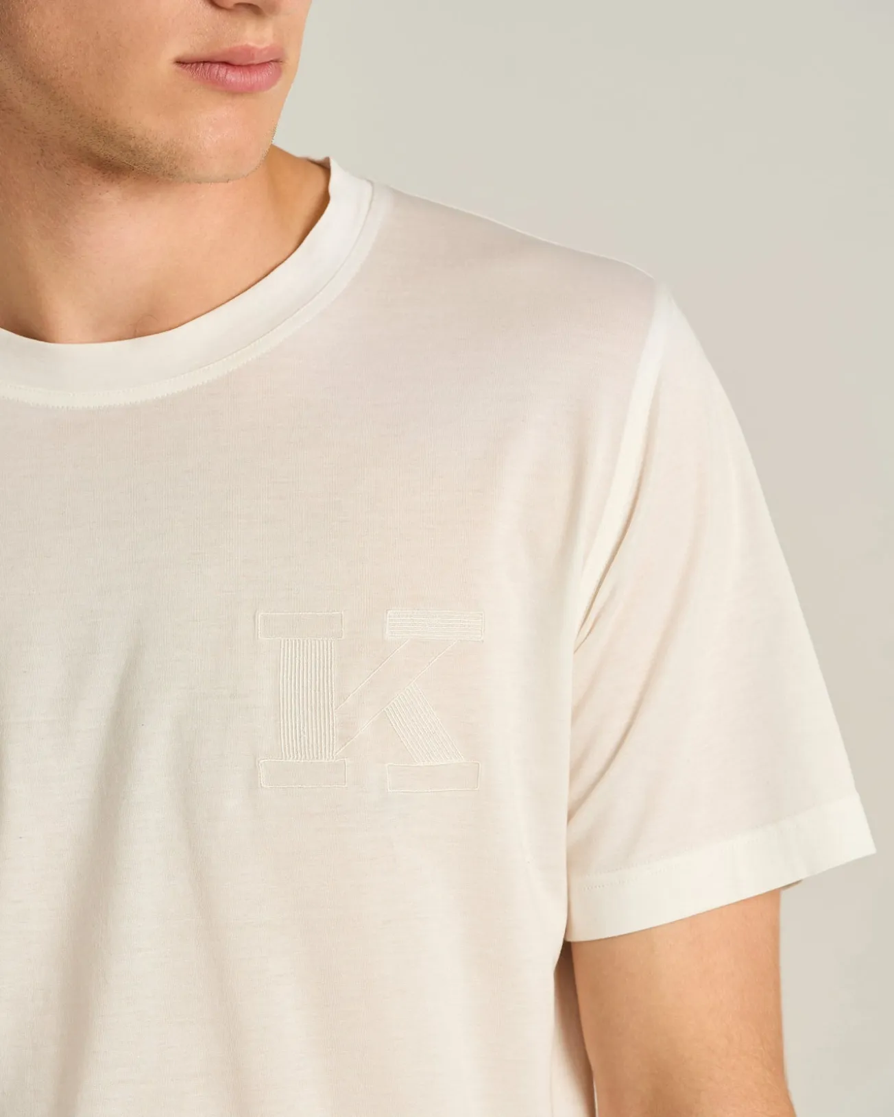 COTTON T-SHIRT IN WHITE