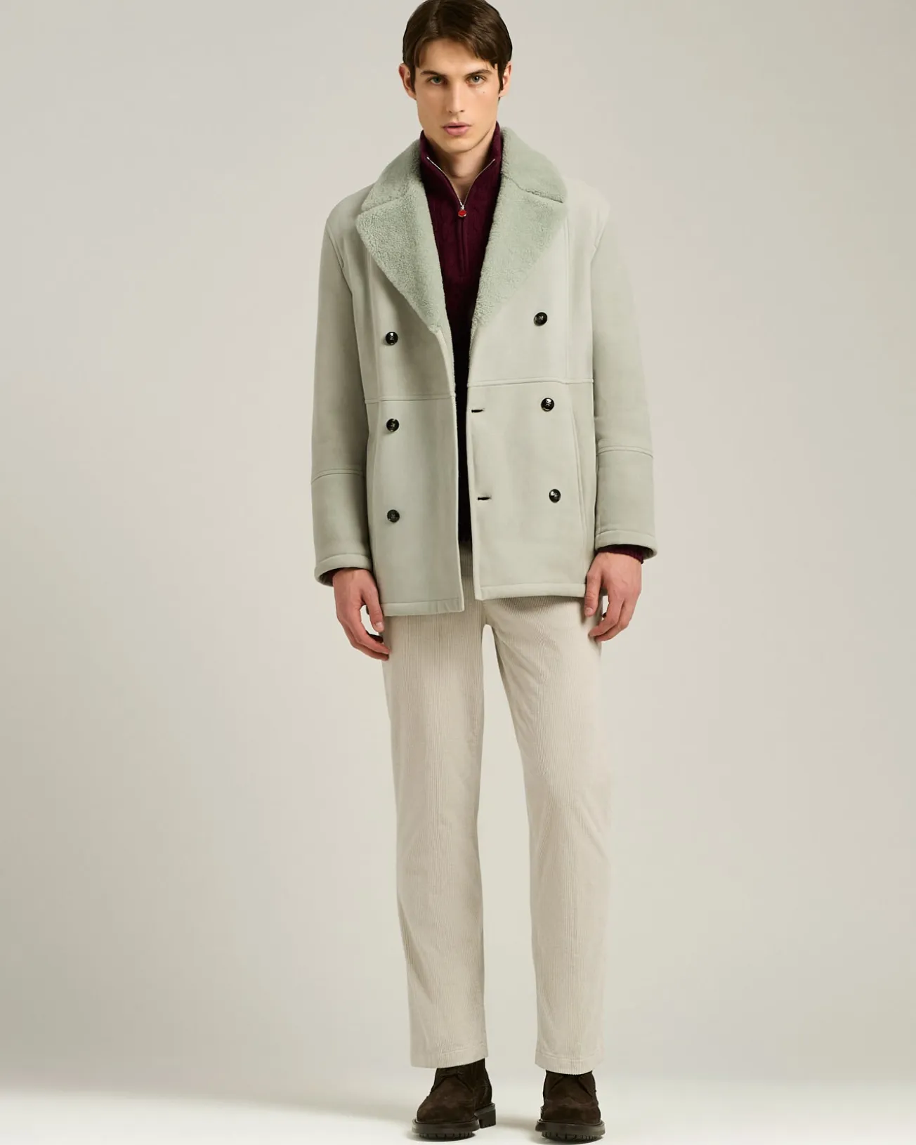 DOUBLE-BREASTED OVERCOAT IN LIGHT GREY SHEARLING
