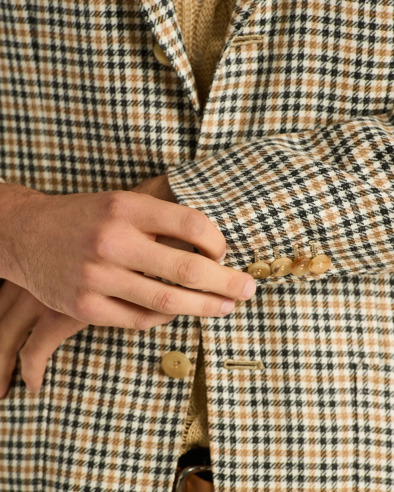 FIBER BLEND SINGLE-BREASTED JACKET WITH TAILORED MICRO PATTERN IN BEIGE CASHMERE