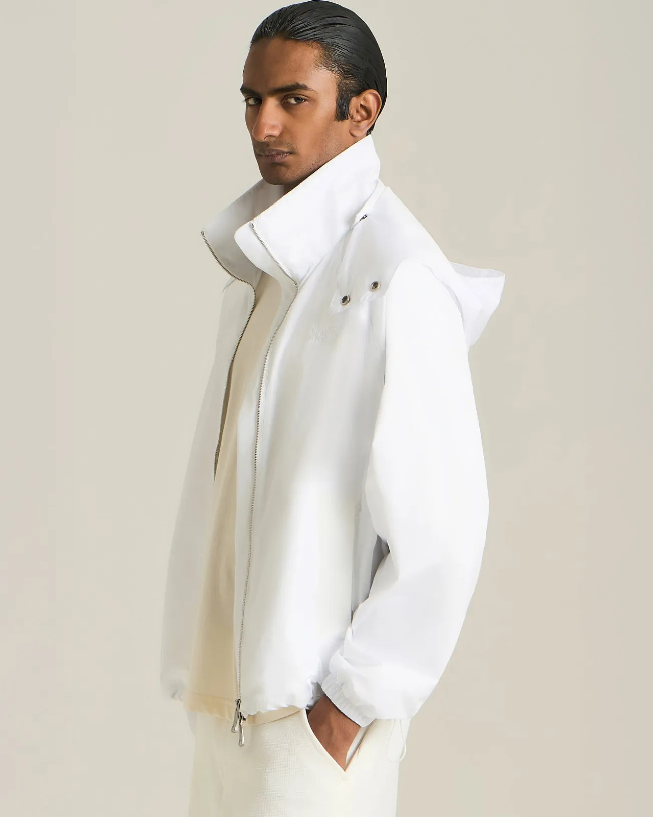 KNT HOODED WINDBREAKER