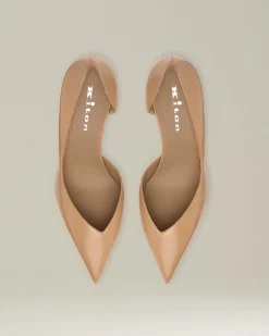 LEATHER COURT SHOES
