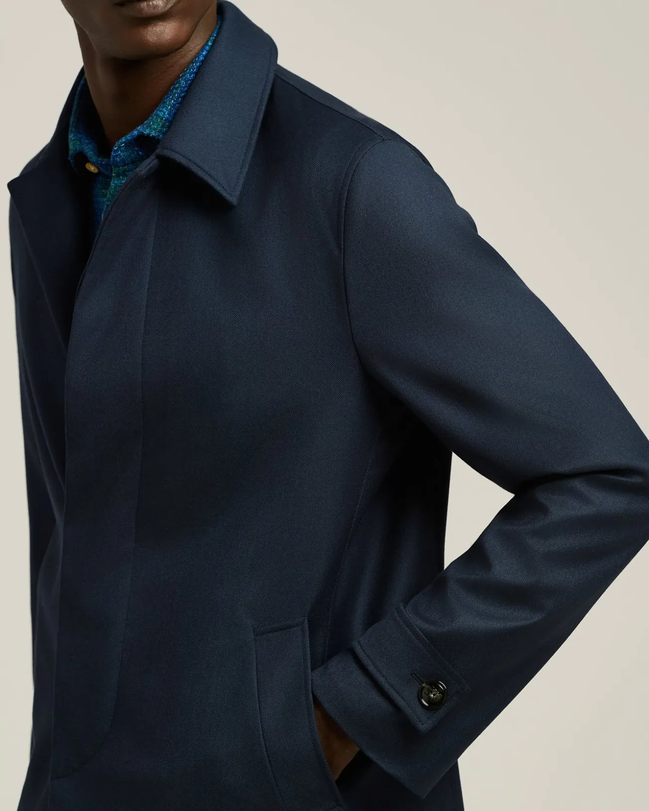 OVERCOAT IN NAVY WOOL AND CASHMERE BLEND