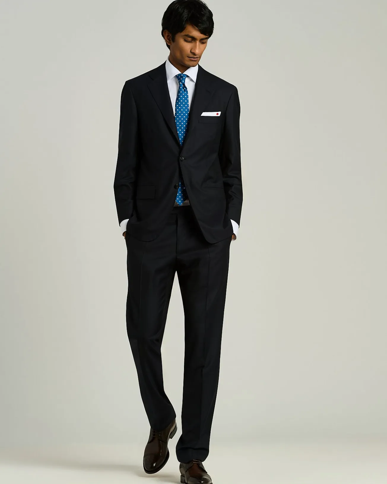 PATTERNED SILK TIE