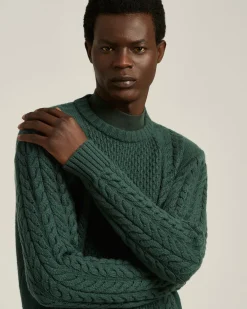 PINE GREEN CABLE-KNIT CASHMERE CREWNECK SWEATER