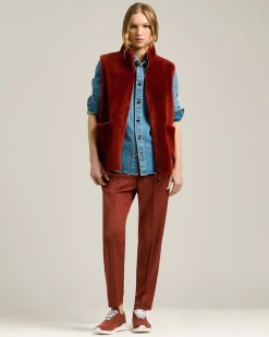 REVERSIBLE SLEEVELESS VEST IN SHEARLING BURGUNDY