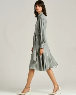 SMOOTH CALFSKIN DÉCOLLETÉ WITH ANKLE STRAP IN MILK WHITE