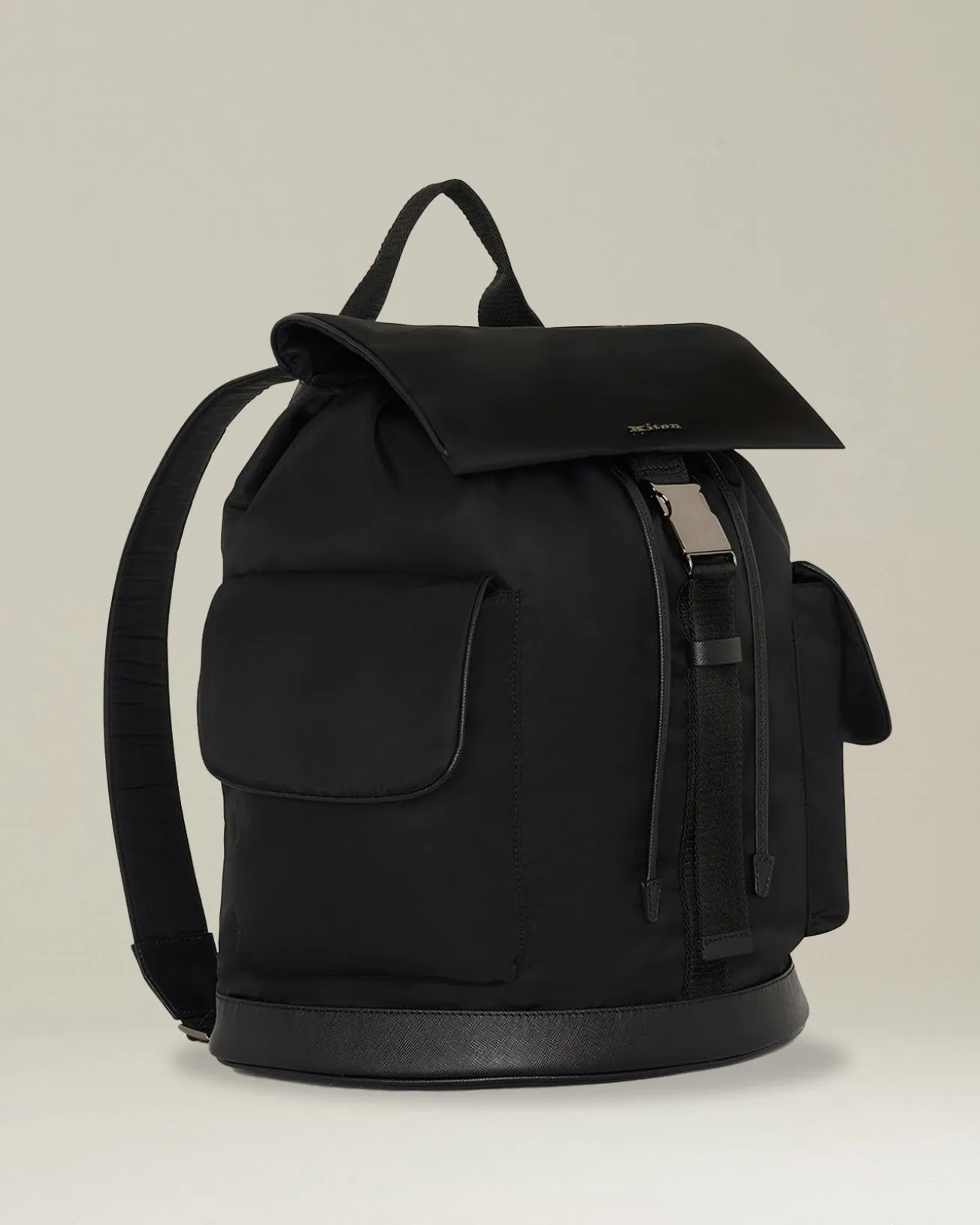 TECHNICAL TEXTILES TRAVEL BACKPACK