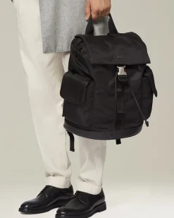 TECHNICAL TEXTILES TRAVEL BACKPACK