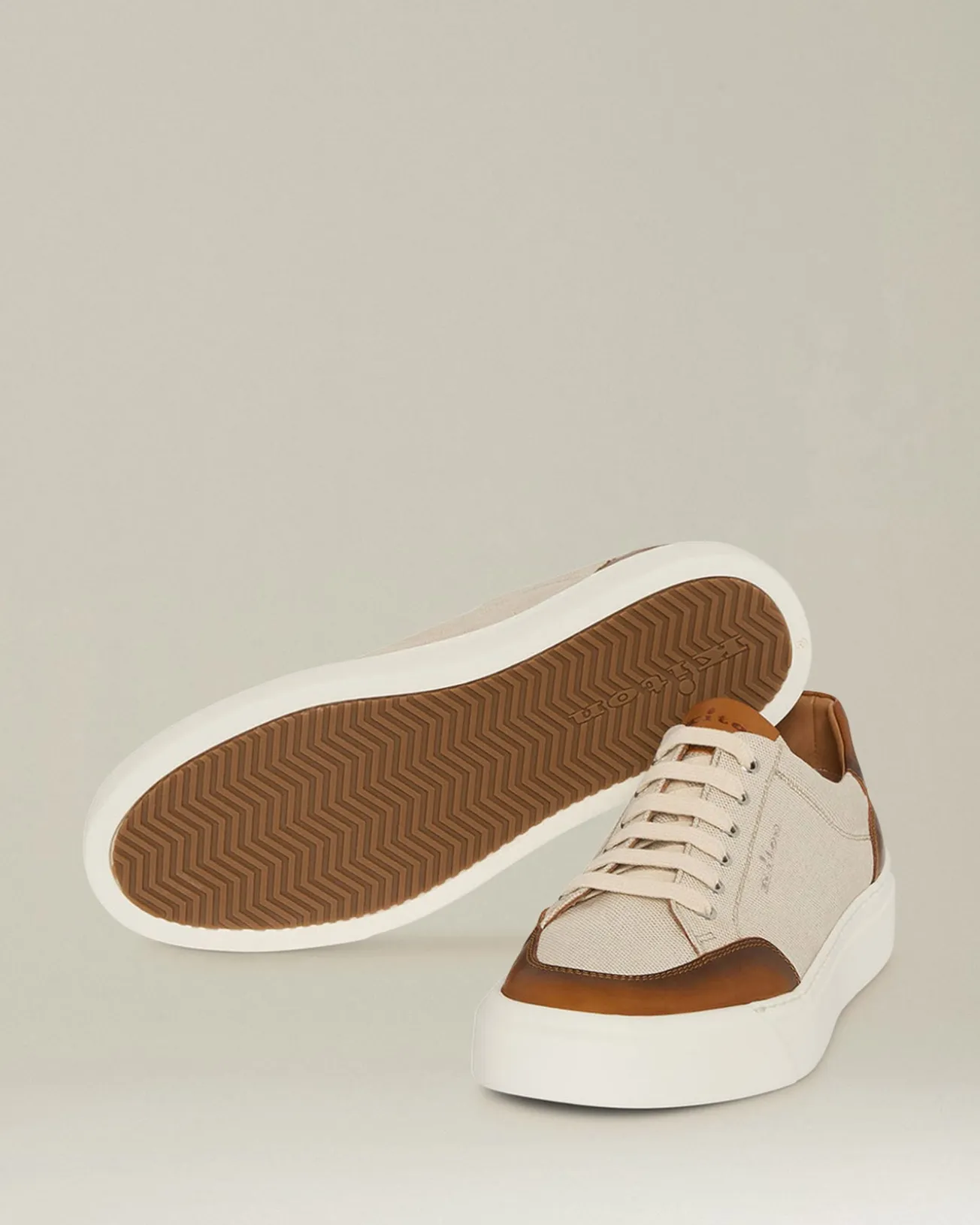 URBAN SNEAKERS WITH LEATHER INSERTS