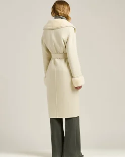 WHITE CASHMERE COAT WITH FUR DETAILS
